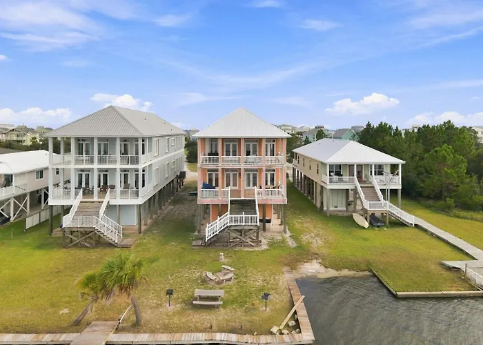 Krusty Krab Sleeps 10 Bay Views Pet-friendly