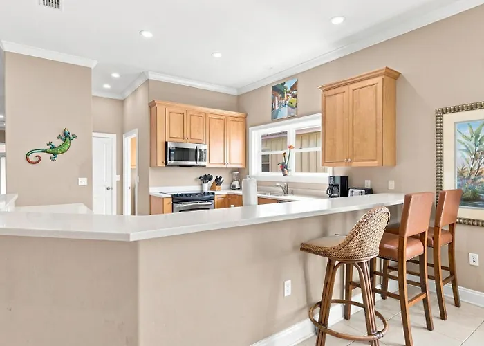 Holiday home Krusty Krab Sleeps 10 Bay Views Pet-friendly *