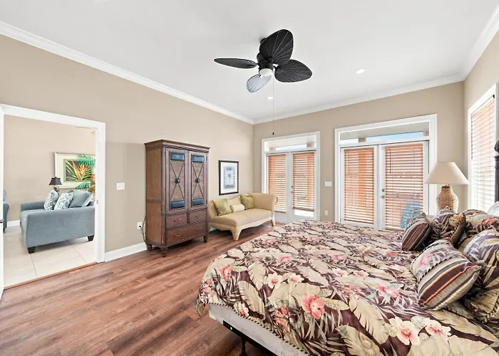 Holiday home Krusty Krab Sleeps 10 Bay Views Pet-friendly Gulf Shores